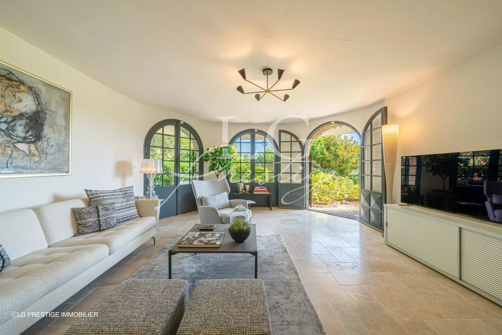 � vendre  Villa Mandelieu-la-Napoule (06210)