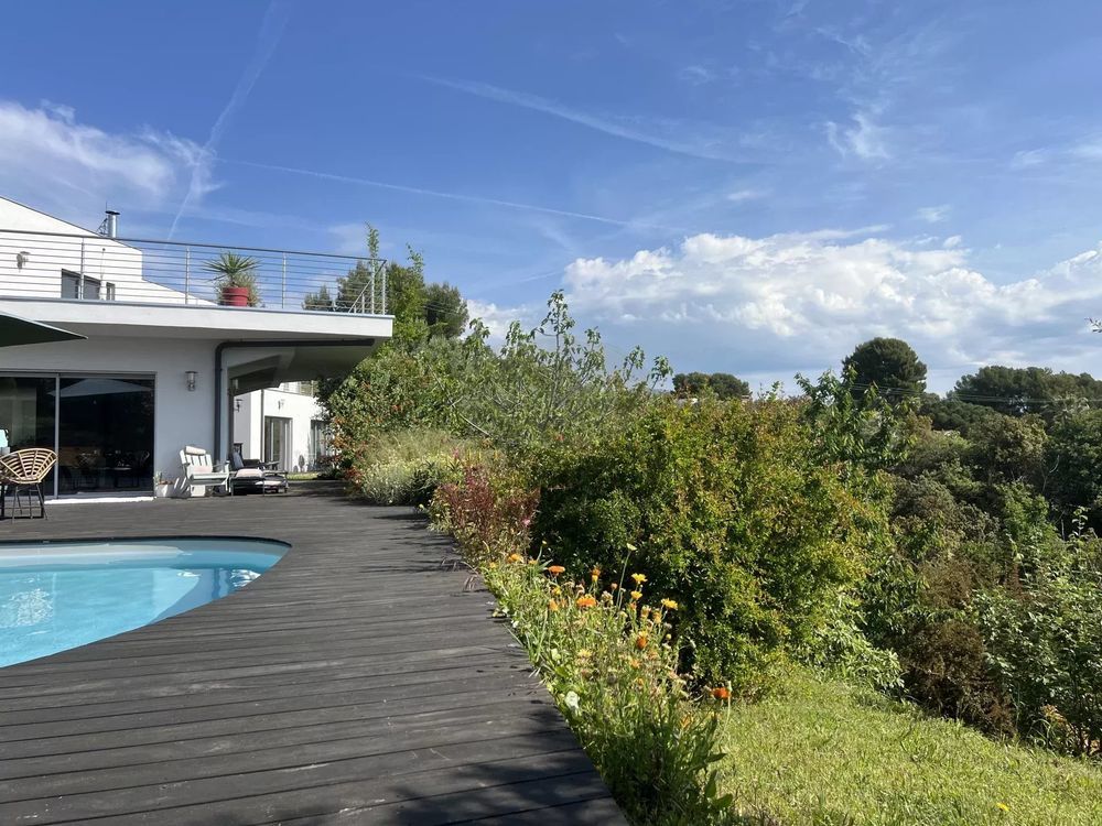 � vendre  Villa Cagnes-sur-Mer (06800)