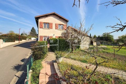   Maison de village 95 m� � 3 chambres, jardin, terrasse et garage Maison - 4 pi�ce(s) - 95 m�