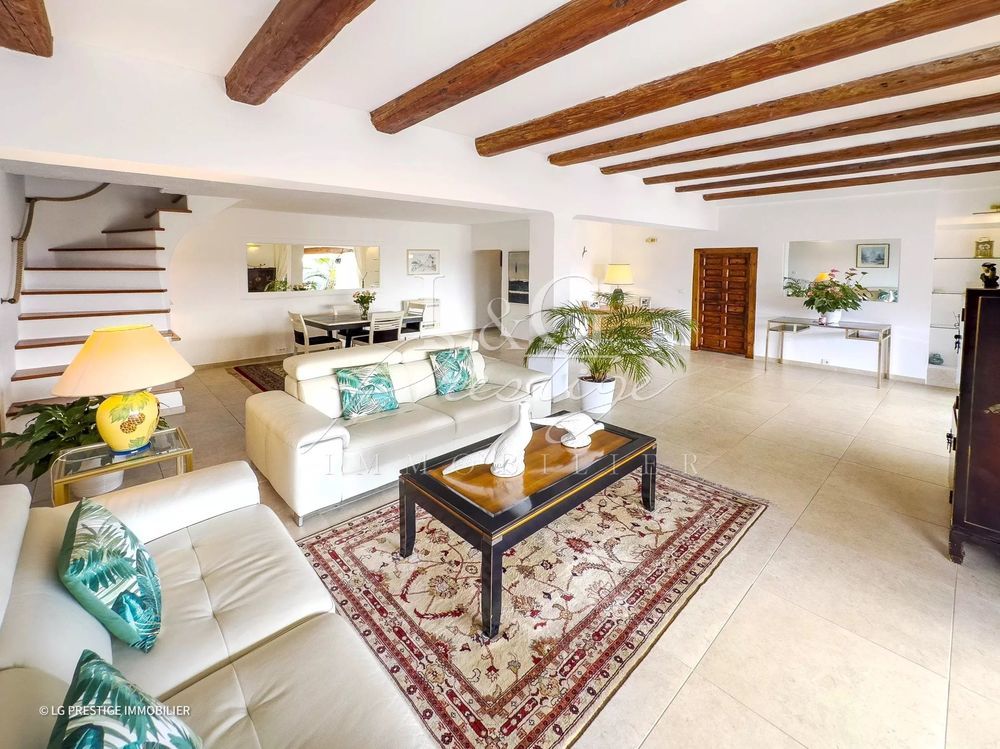 � vendre  Maison Montauroux (83440)