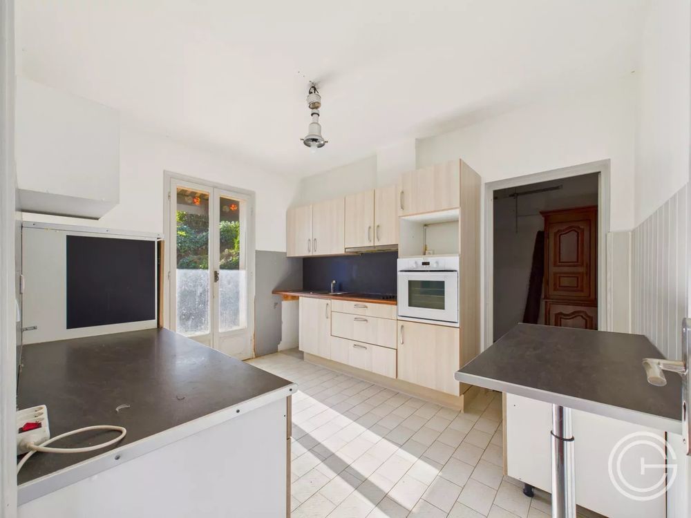 � vendre  Maison Saint-Laurent-du-Var (06700)