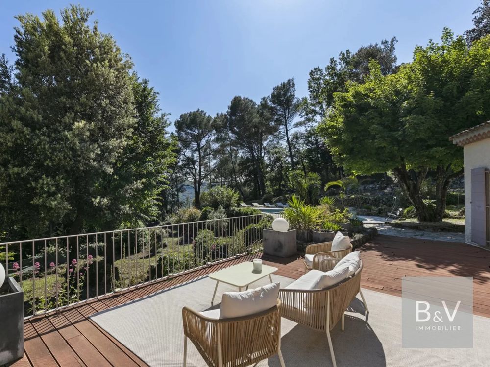 � vendre  Maison Tourrettes-sur-Loup (06140)