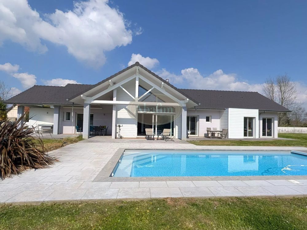 � vendre  Villa Pau (64000)