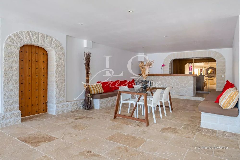 � vendre  Maison Saint-Paul-en-For�t (83440)