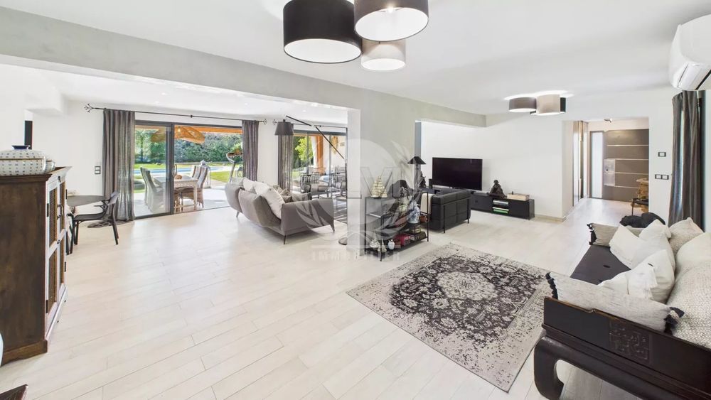 � vendre  Maison Le Plan-de-la-Tour (83120)