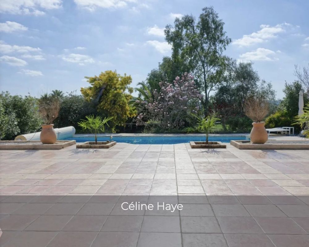 � vendre  Maison Tourrettes (83440)