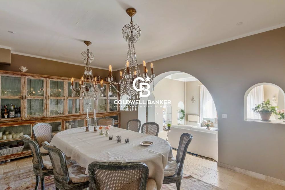 � vendre  Villa Bormes-les-Mimosas (83230)