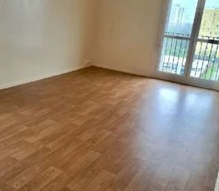  Appartement � louer 4 pi�ces 77 m�