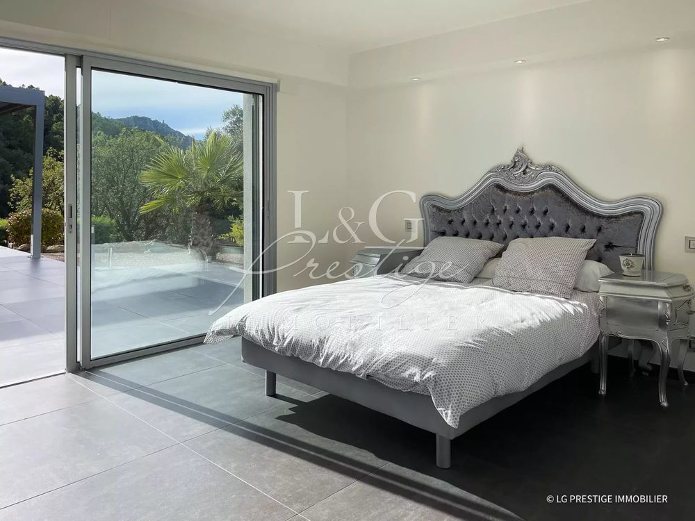 � vendre  Villa Mandelieu-la-Napoule (06210)