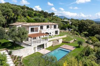  Maison � vendre 8 pi�ces 400 m�