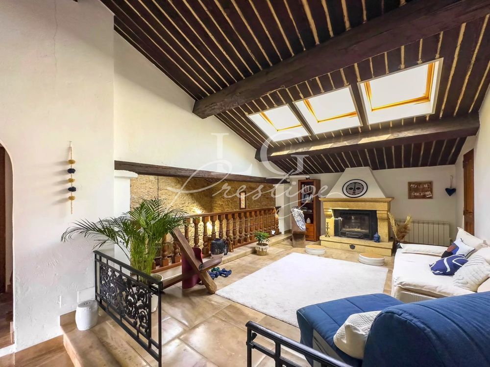 � vendre  Maison Montauroux (83440)