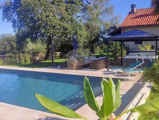  Maison � vendre 8 pi�ces 228 m�