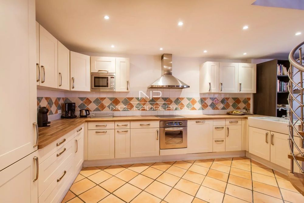 � vendre  Appartement Villefranche-sur-Mer (06230)