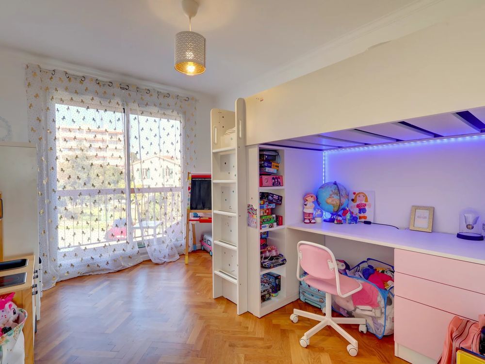 � vendre  Appartement Cagnes-sur-Mer (06800)