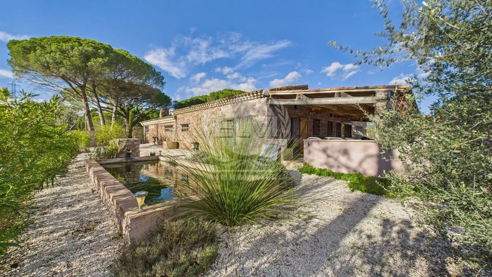 � vendre  Maison Roquebrune-sur-Argens (83520)