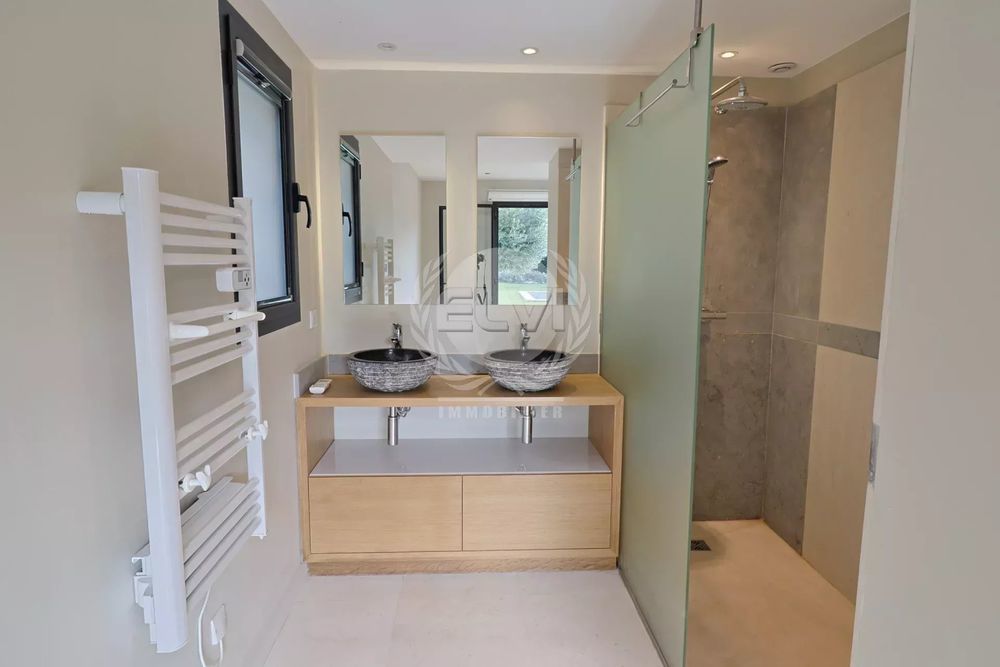 � vendre  Maison Le Plan-de-la-Tour (83120)