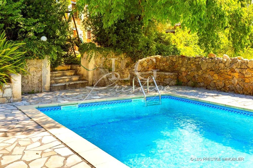 � vendre  Maison Montauroux (83440)