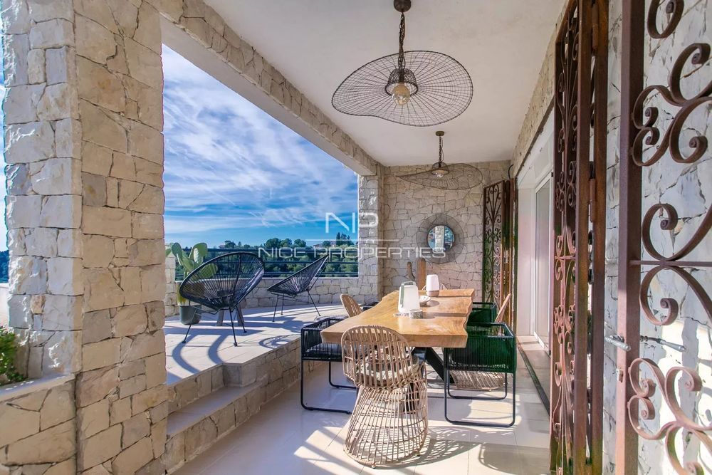 � vendre  Maison Colomars (06670)