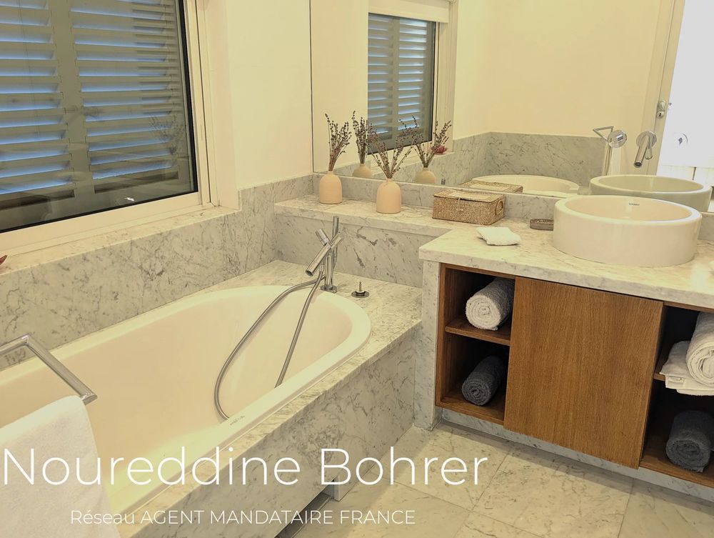 � vendre  Villa Grimaud (83310)