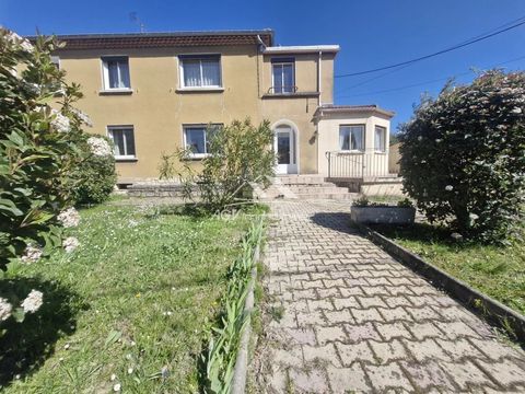   A Salindres, maison 105 m� avec trois chambres, garage et caves Maison - 5 pi�ce(s) - 105 m�