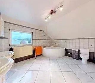  Maison � vendre 7 pi�ces 195 m�