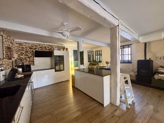  Maison � vendre 5 pi�ces 215 m�