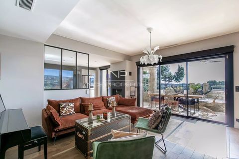   Colomars, appartement/villa 4 pi�ces expos� plein Sud avec pisci Maison - 4 pi�ce(s) - 141 m�