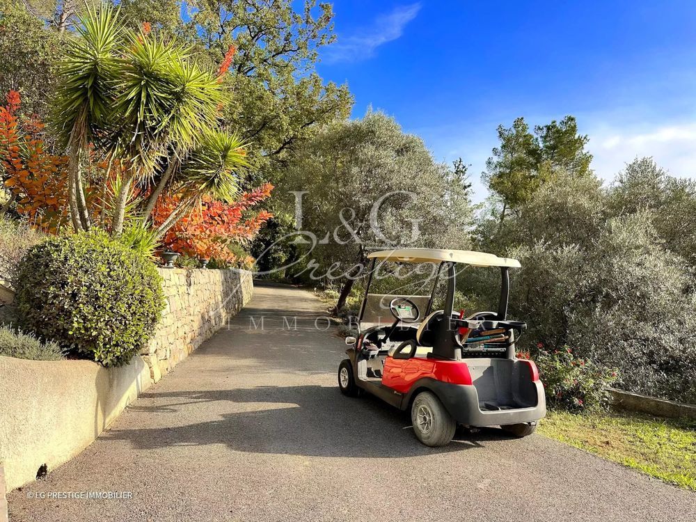 � vendre  Maison Montauroux (83440)