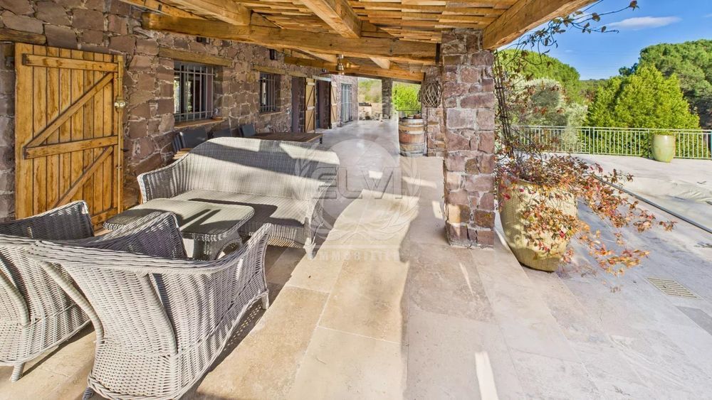 � vendre  Maison Roquebrune-sur-Argens (83520)