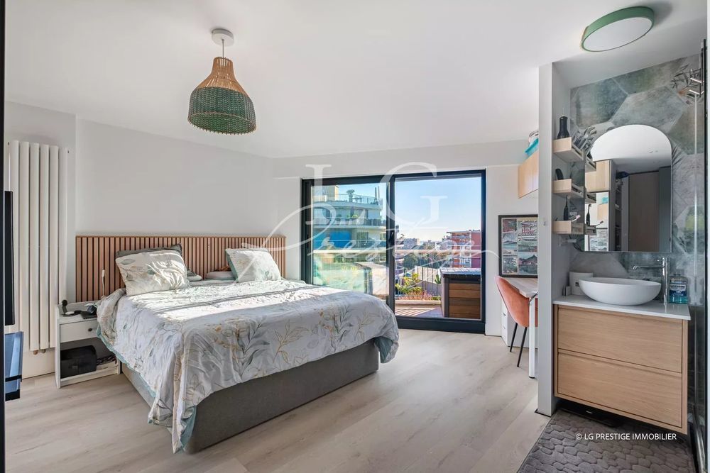 � vendre  Appartement Mandelieu-la-Napoule (06210)