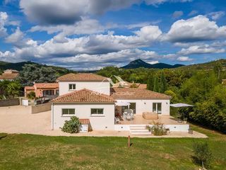  Maison � vendre 6 pi�ces 165 m�