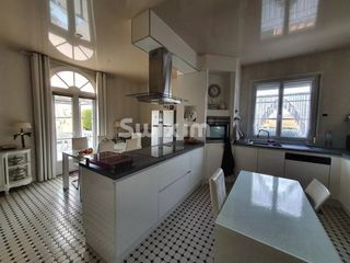  Maison � vendre 7 pi�ces 200 m�