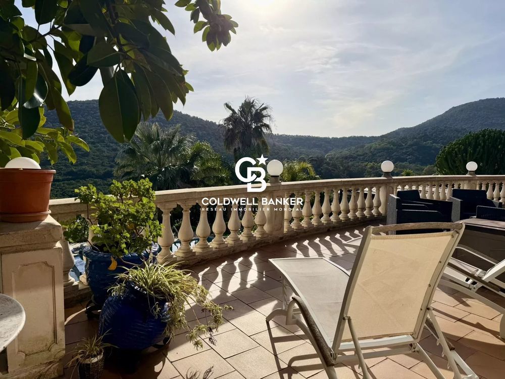 � vendre  Maison Cavalaire-sur-Mer (83240)