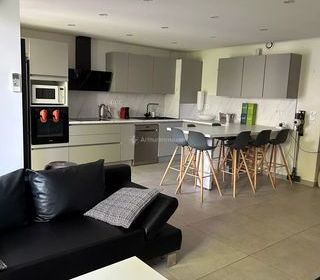  Appartement � louer 4 pi�ces 80 m�