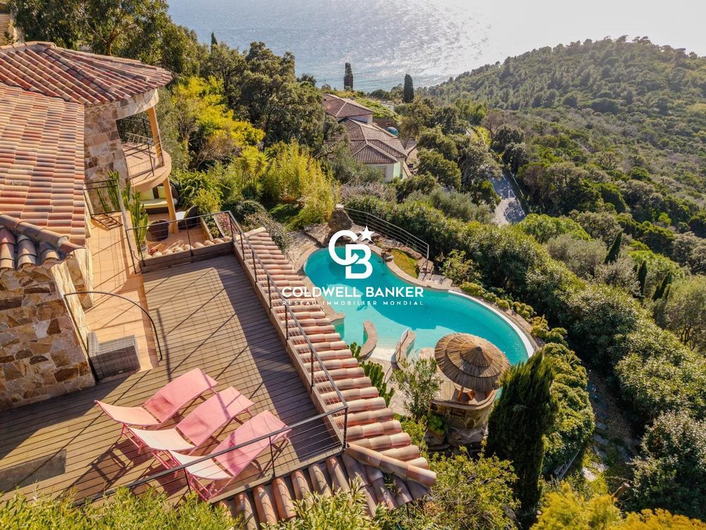 � vendre  Maison Rayol-Canadel-sur-Mer (83820)