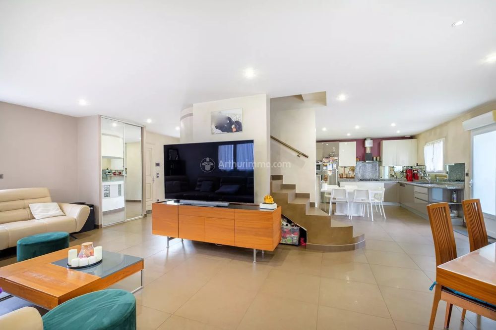 � vendre  Maison Villeurbanne (69100)