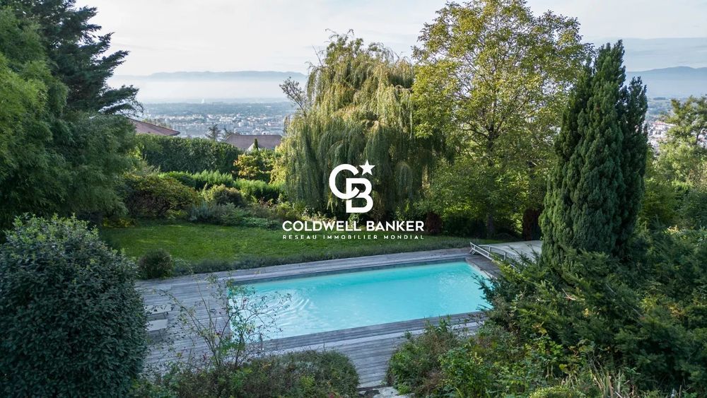 � vendre  Villa V�traz-Monthoux (74100)