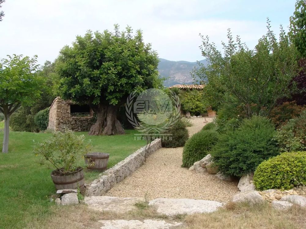 � vendre  Maison Le Plan-de-la-Tour (83120)