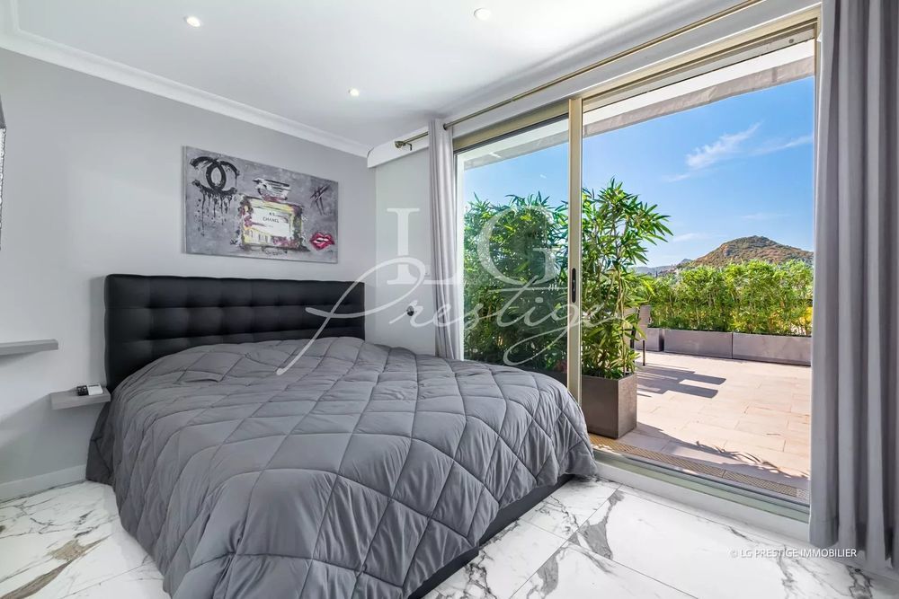 � vendre  Appartement Mandelieu-la-Napoule (06210)