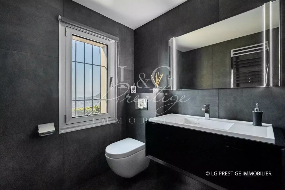 � vendre  Villa Mandelieu-la-Napoule (06210)