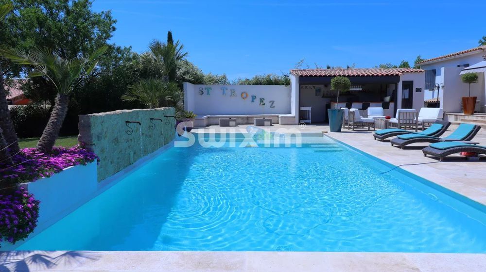 � vendre  Villa Lourmarin (84160)