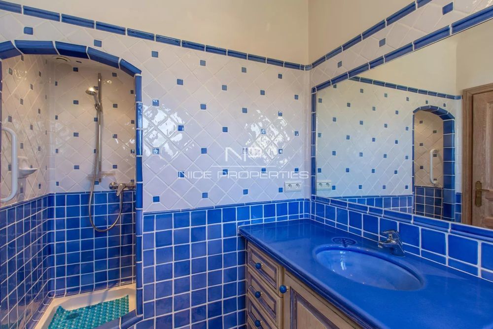 � vendre  Maison Saint-Paul-de-Vence (06570)