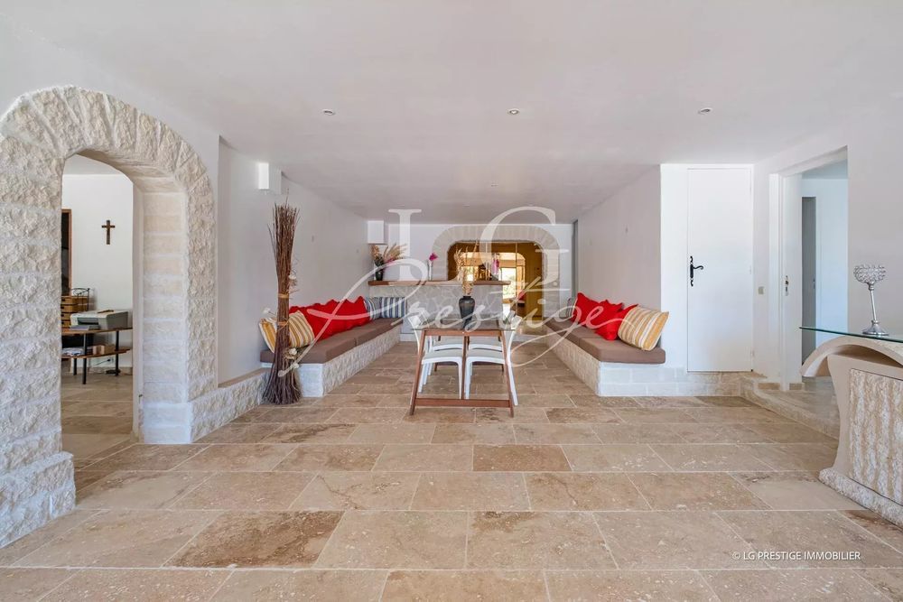 � vendre  Maison Saint-Paul-en-For�t (83440)