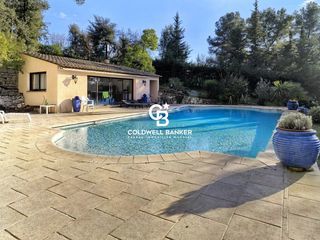  Villa � vendre 8 pi�ces 405 m�