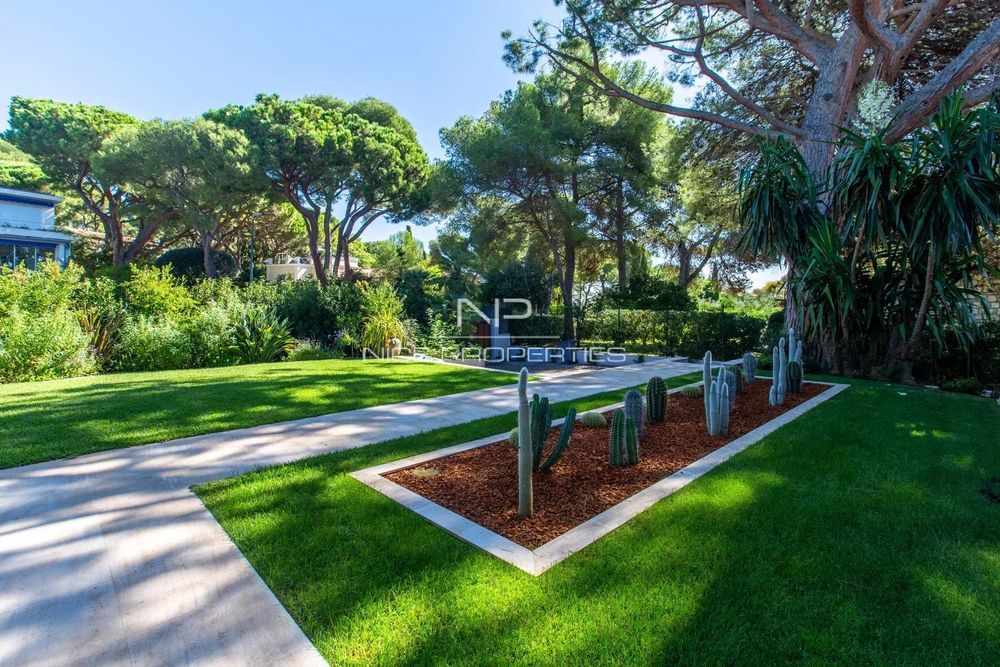 � vendre  Villa Saint-Jean-Cap-Ferrat (06230)