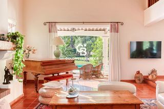  Maison � vendre 10 pi�ces 245 m�