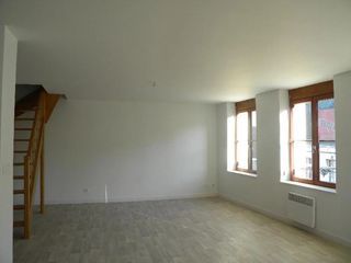  Appartement � louer 4 pi�ces 120 m�