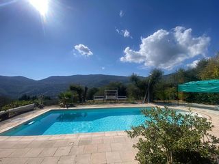  Maison � vendre 7 pi�ces 245 m�