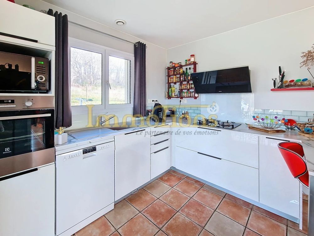 � vendre  Maison Montmiral (26750)