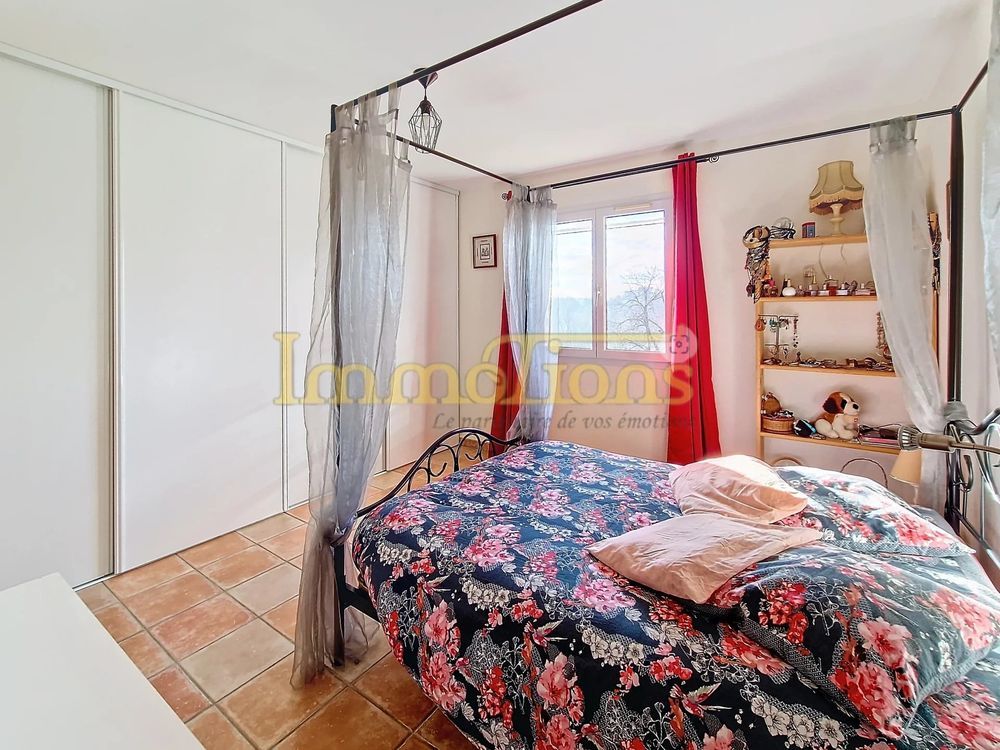 � vendre  Maison Montmiral (26750)